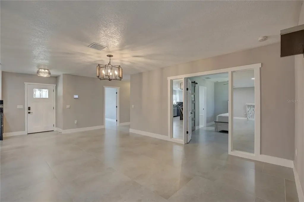 912 S Highland Avenue Clearwater FL 33756