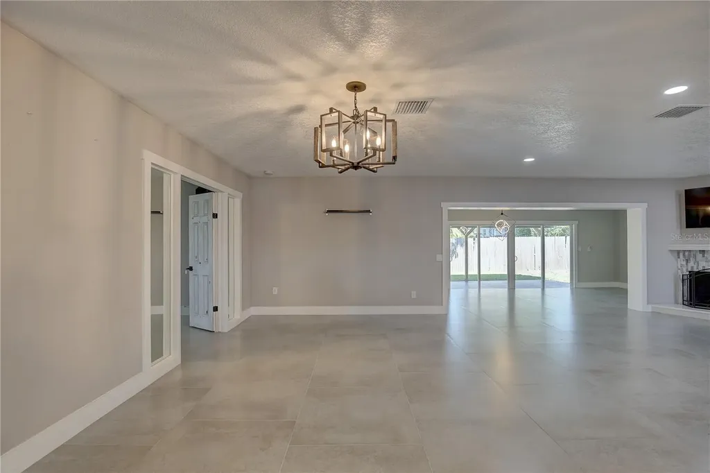 912 S Highland Avenue Clearwater FL 33756