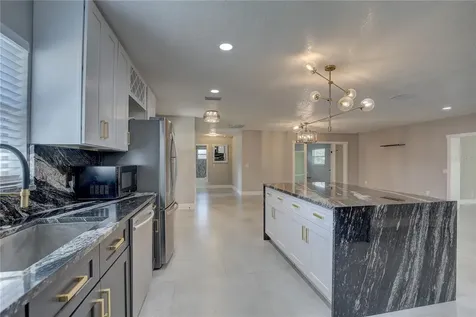 912 S Highland Avenue Clearwater FL 33756