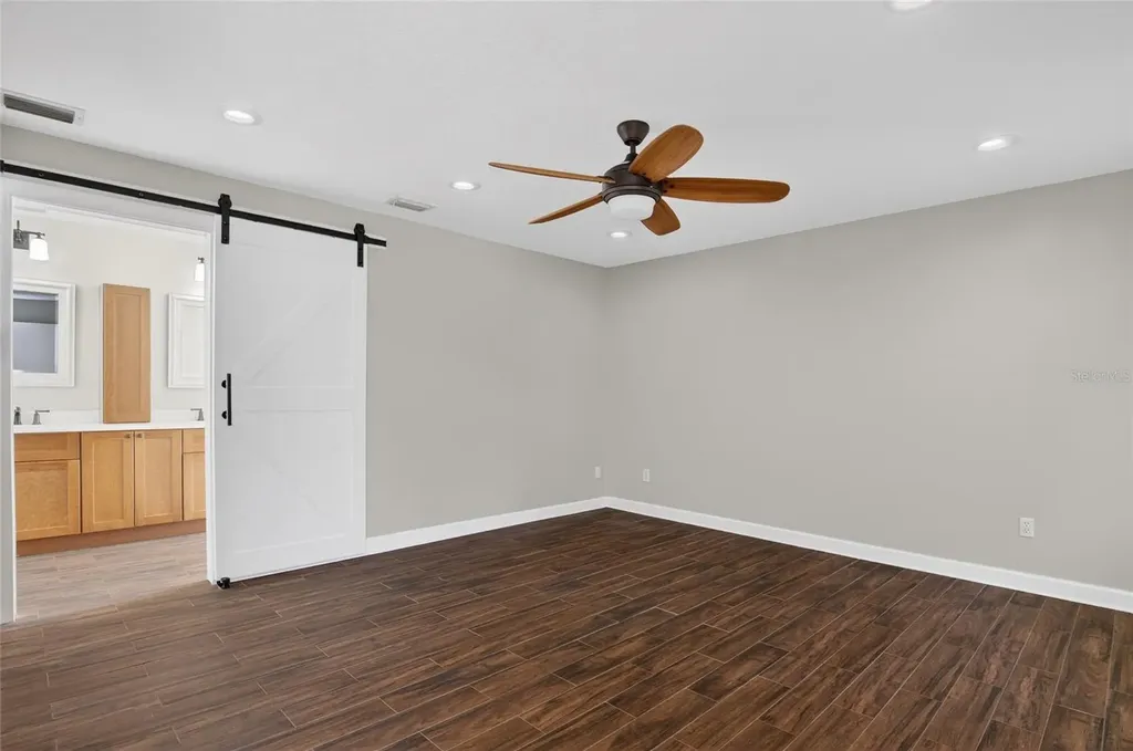 4472 Winderlakes Drive Orlando FL 32835