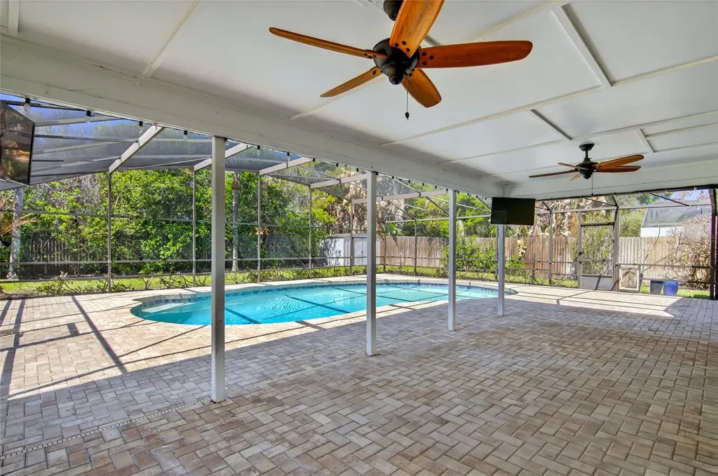 4472 Winderlakes Drive Orlando FL 32835