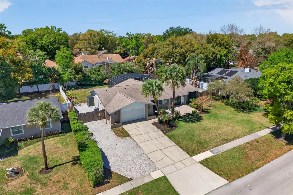 4472 Winderlakes Drive Orlando FL 32835