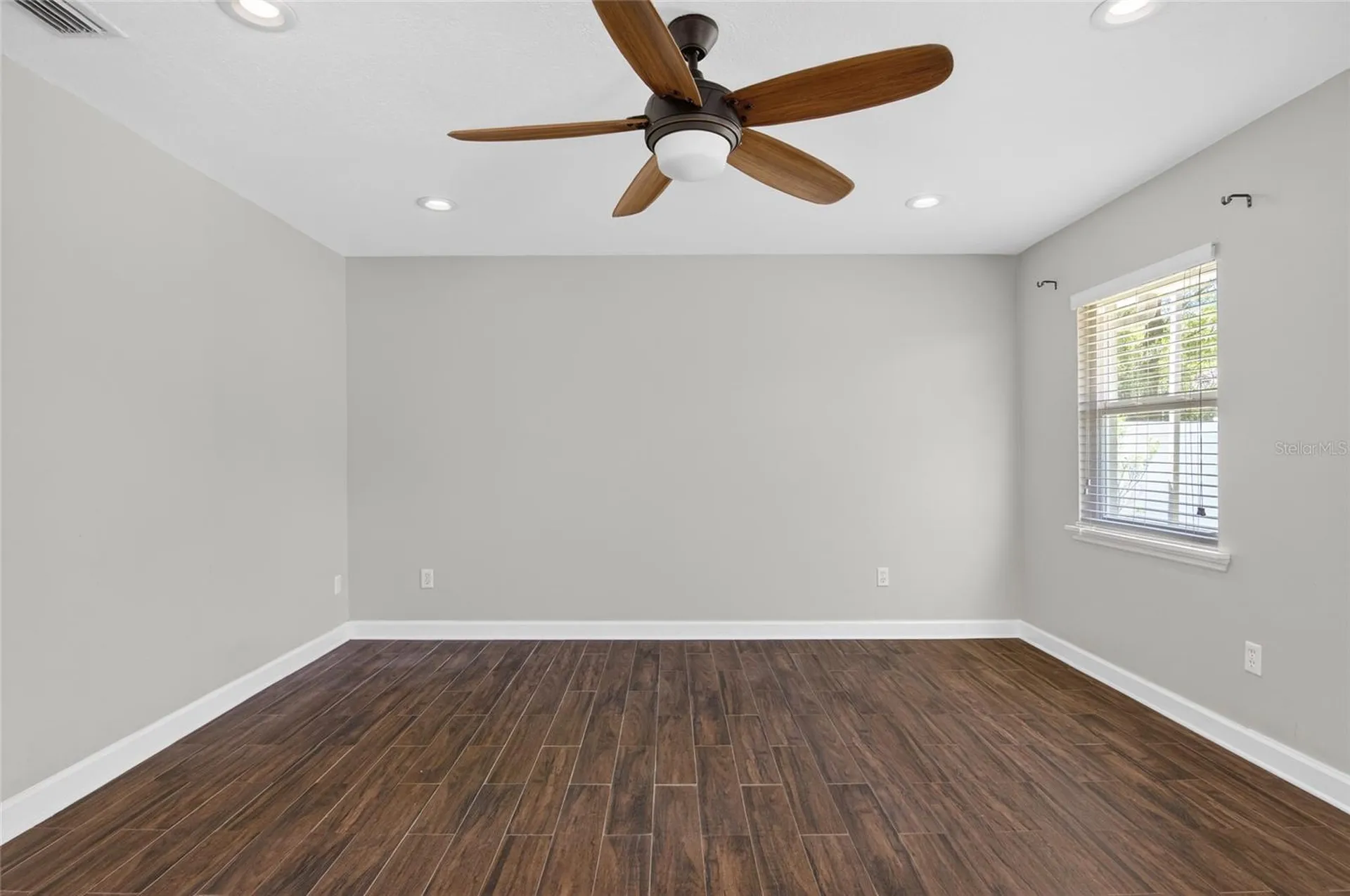 4472 Winderlakes Drive Orlando FL 32835