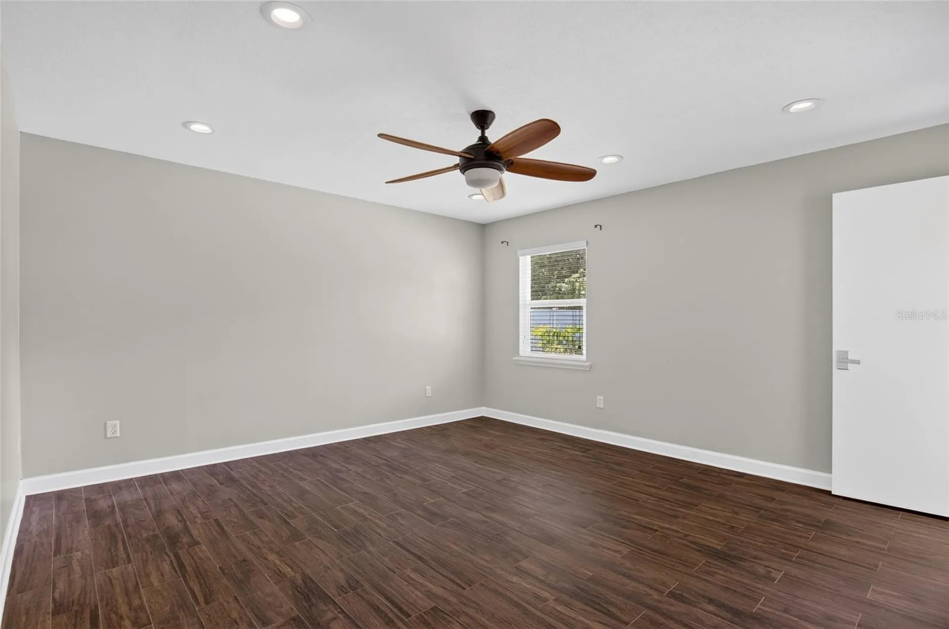 4472 Winderlakes Drive Orlando FL 32835