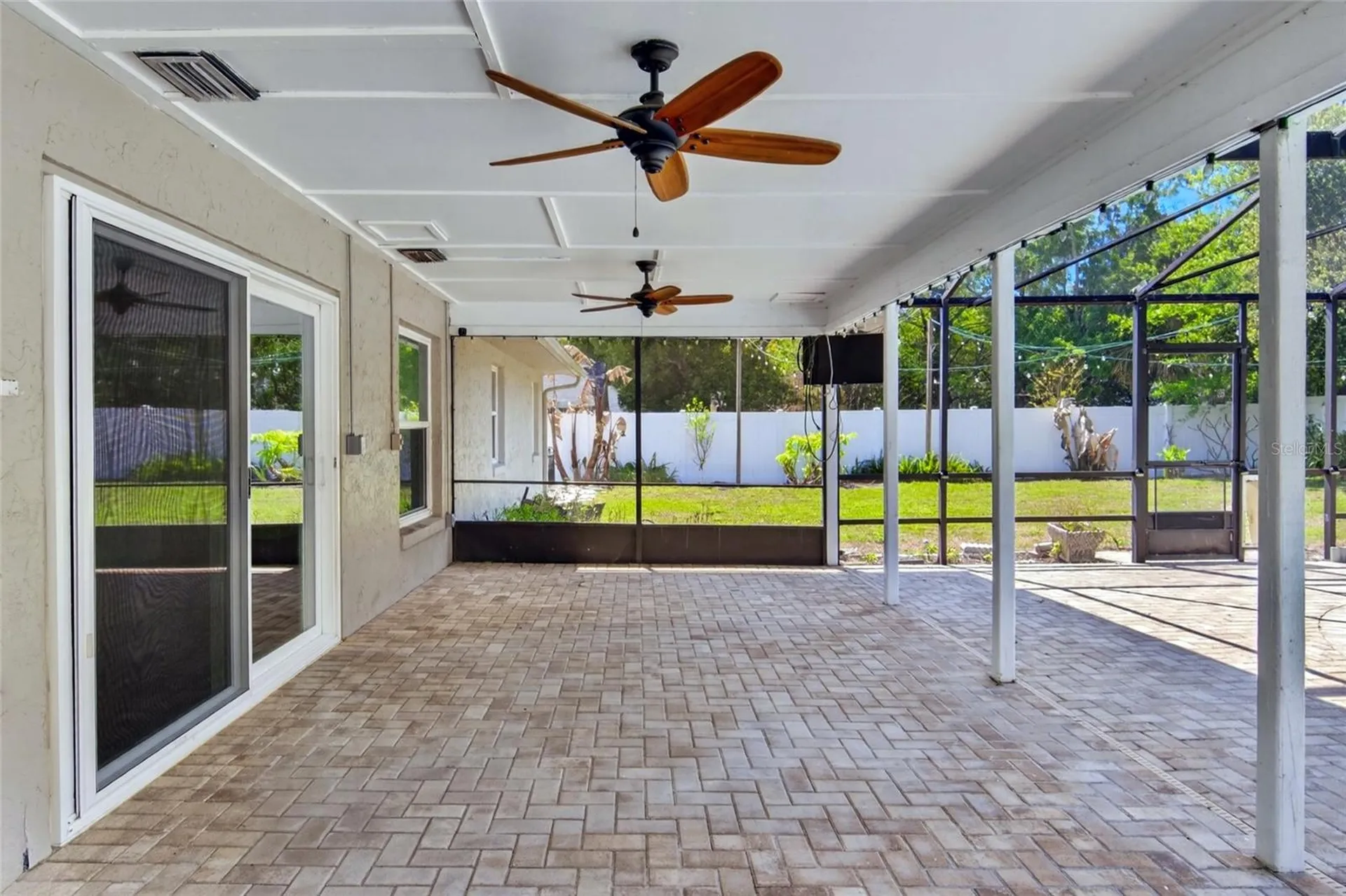 4472 Winderlakes Drive Orlando FL 32835