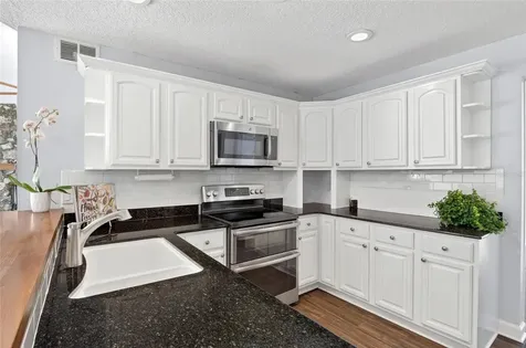 4472 Winderlakes Drive Orlando FL 32835