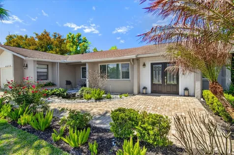 4472 Winderlakes Drive Orlando FL 32835