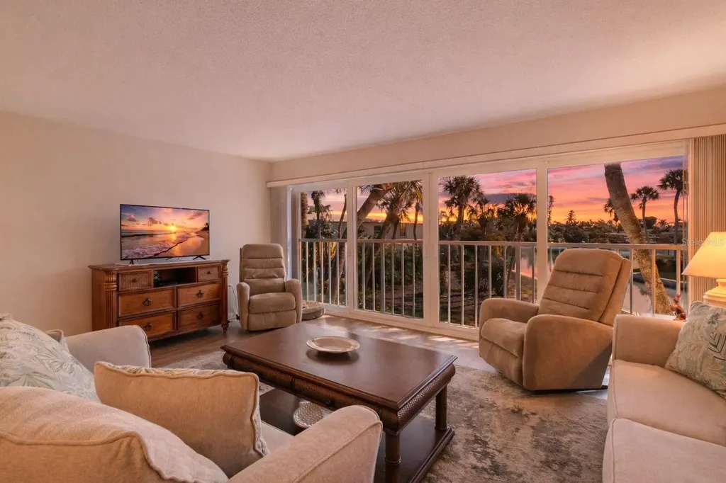 6750 Gulf Of Mexico Drive Longboat Key FL 34228
