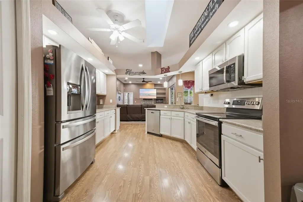 18302 Saint James Court Tampa FL 33647