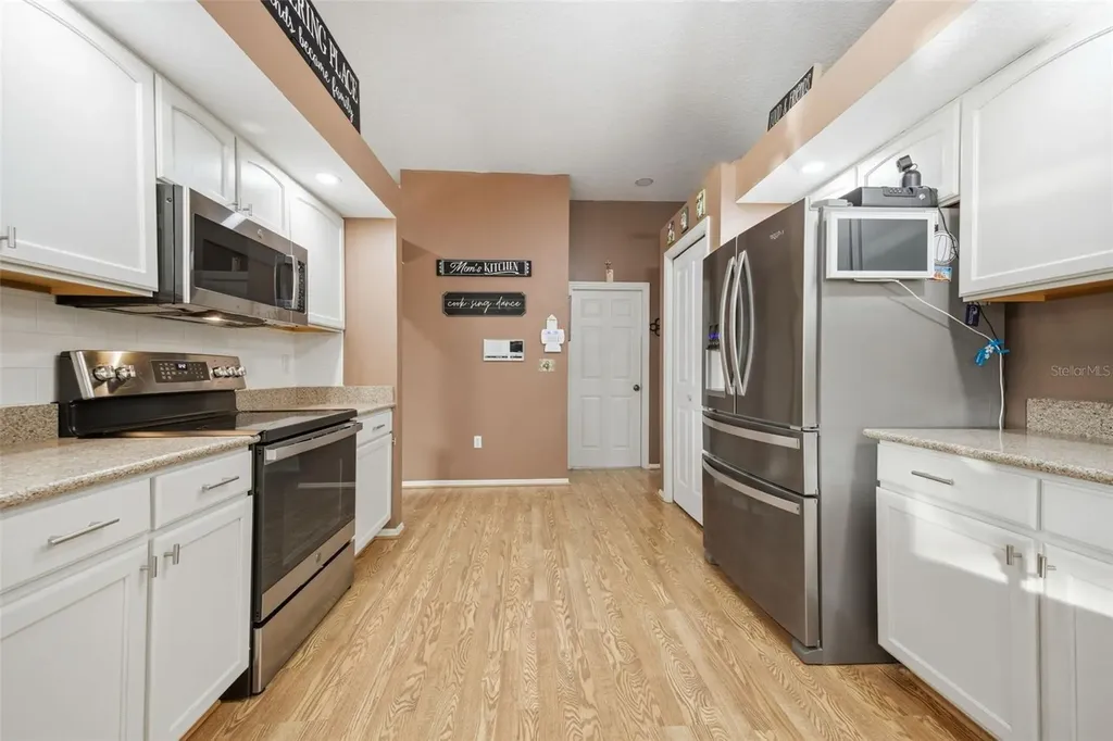 18302 Saint James Court Tampa FL 33647