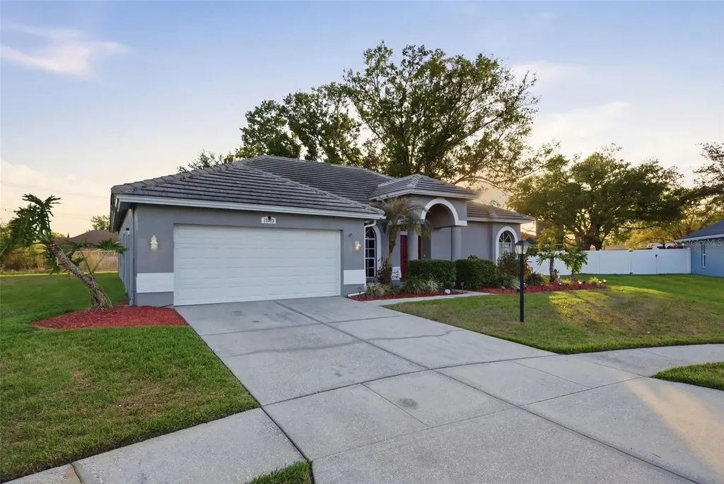 18302 Saint James Court Tampa FL 33647