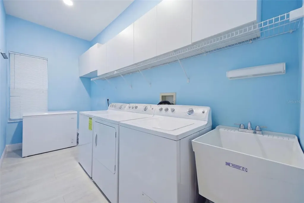 18302 Saint James Court Tampa FL 33647