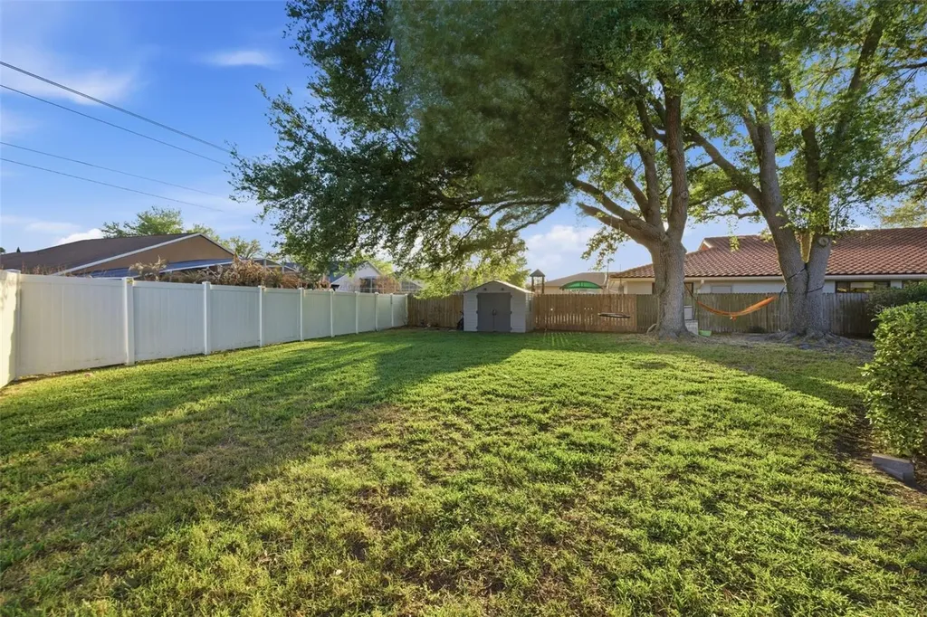 18302 Saint James Court Tampa FL 33647