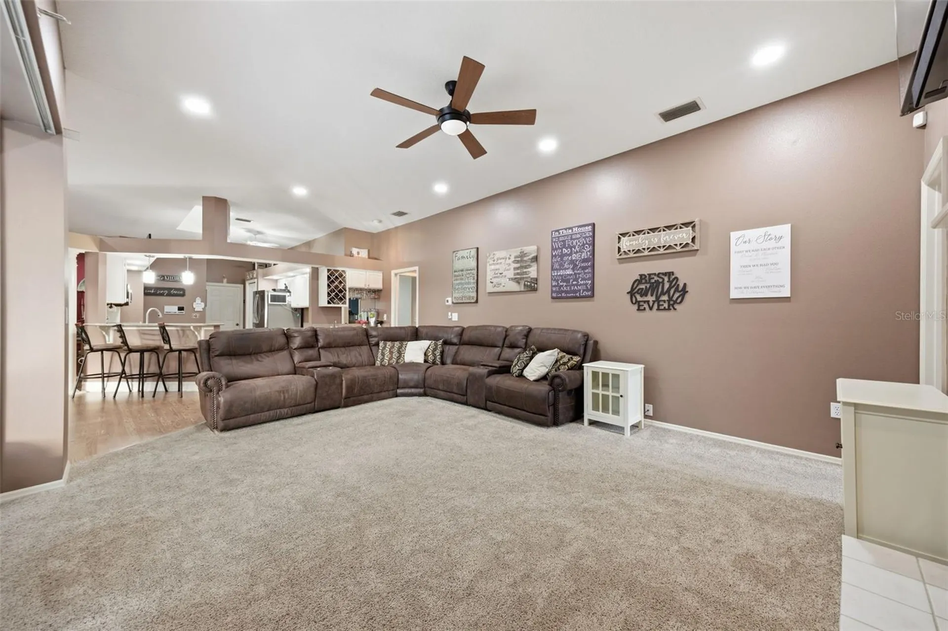 18302 Saint James Court Tampa FL 33647