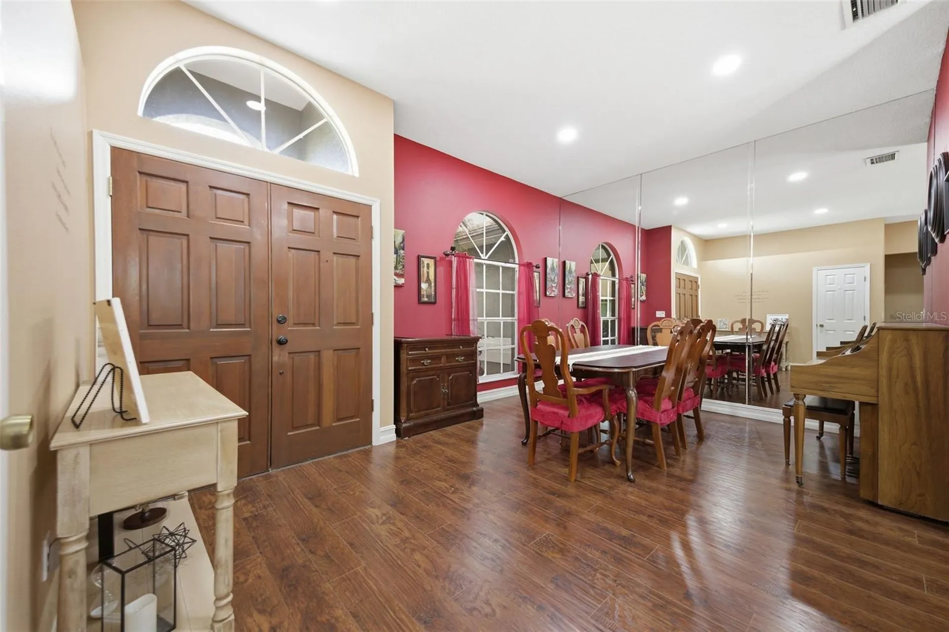 18302 Saint James Court Tampa FL 33647