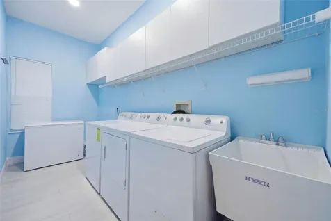 18302 Saint James Court Tampa FL 33647
