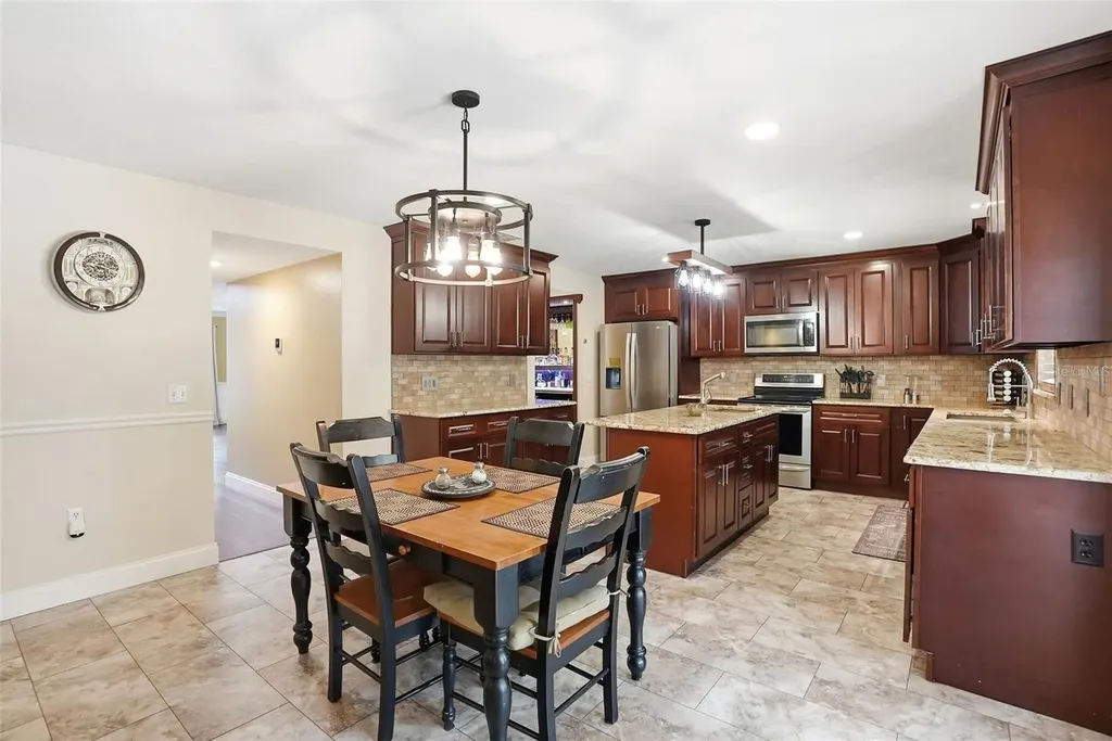 467 Granite Circle Chuluota FL 32766