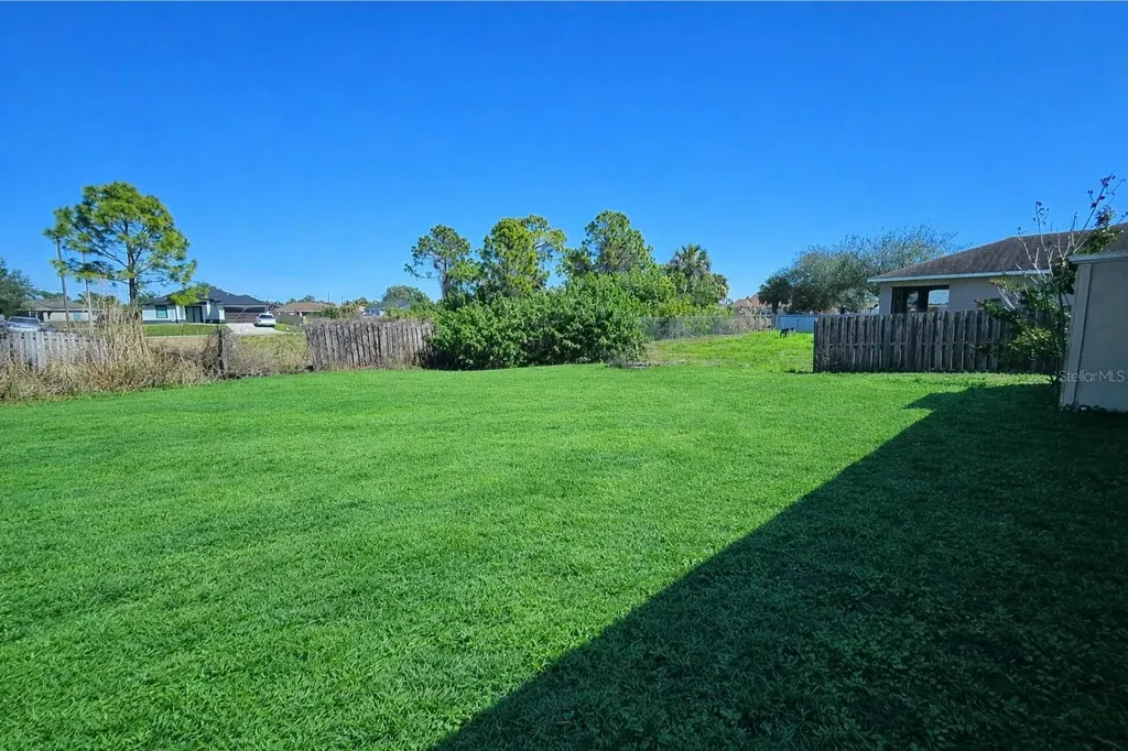 3012 40th Street SW Lehigh Acres FL 33976