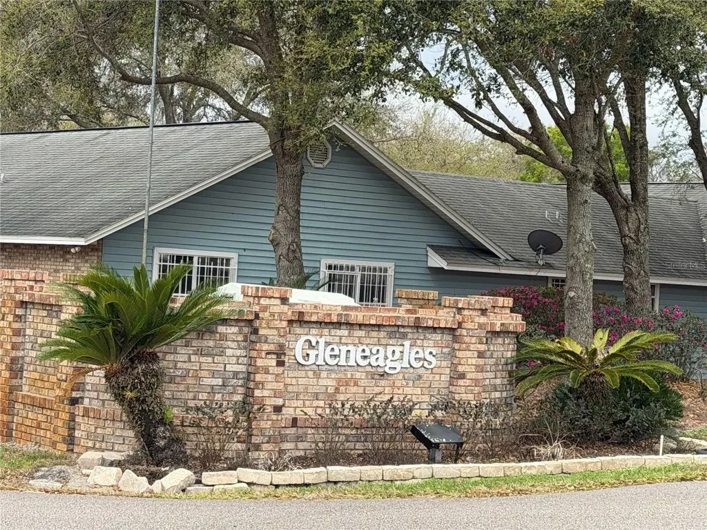 2535 S Glen Eagles Drive Deland FL 32724