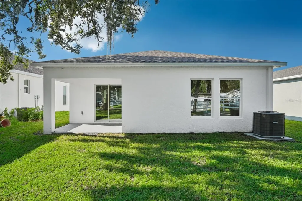 2044 Golden Beak Drive Eagle Lake FL 33839