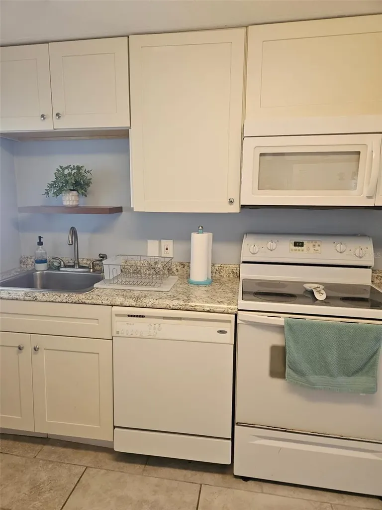 373 Majesty Drive Clearwater FL 33761