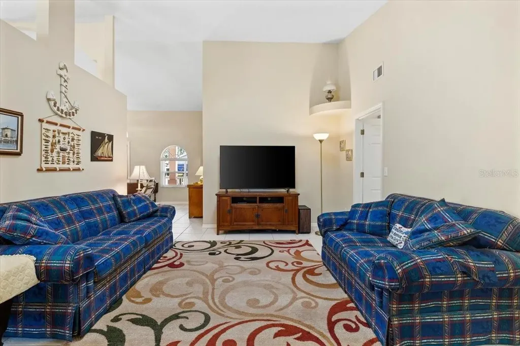 8 Eagle Place Palm Coast FL 32164