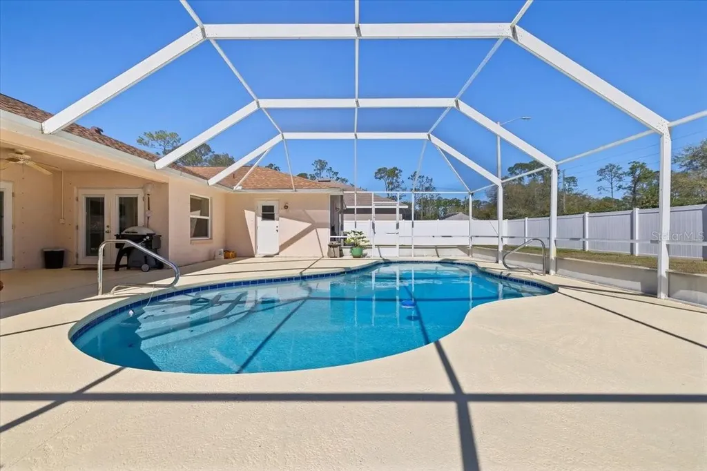 8 Eagle Place Palm Coast FL 32164