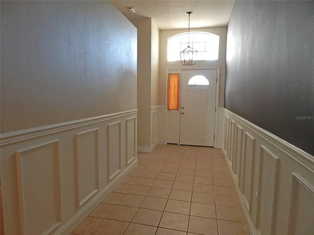 6519 Bridgecrest Drive Lithia FL 33547