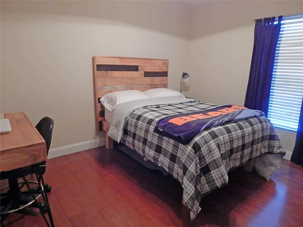 6519 Bridgecrest Drive Lithia FL 33547