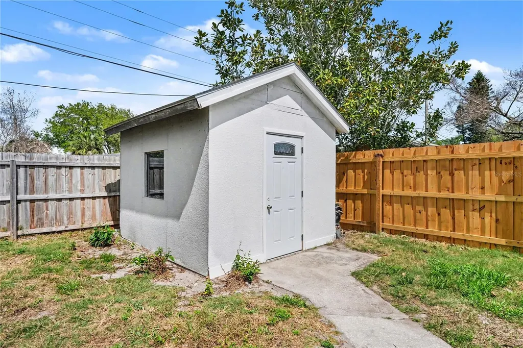 514 Palm Avenue Merritt Island FL 32952
