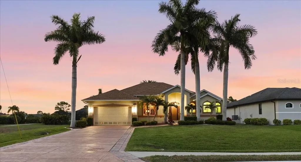 185 Rotonda Boulevard E Rotonda West FL 33947