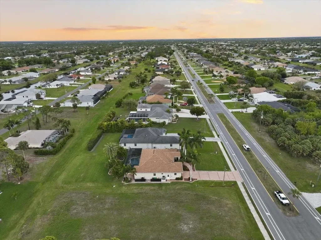 185 Rotonda Boulevard E Rotonda West FL 33947