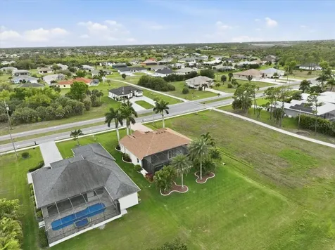 185 Rotonda Boulevard E Rotonda West FL 33947