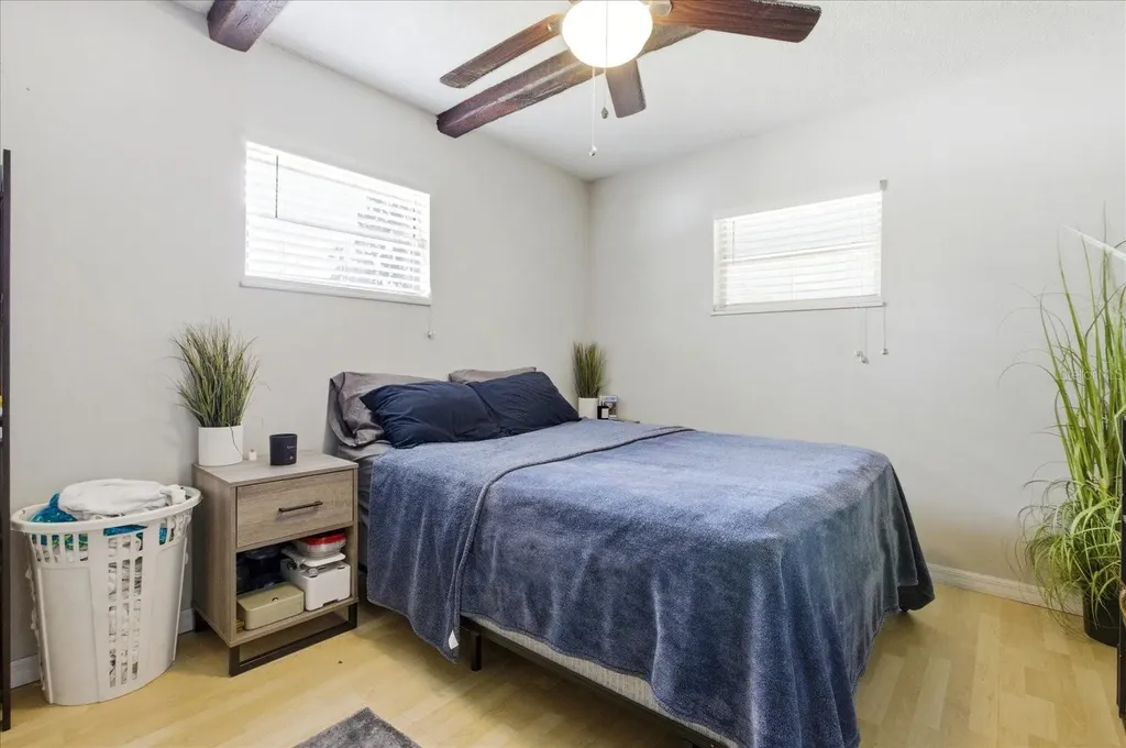 4623 Conway Gardens Road Orlando FL 32806