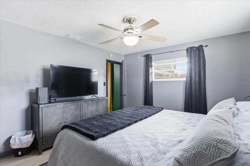 4623 Conway Gardens Road Orlando FL 32806