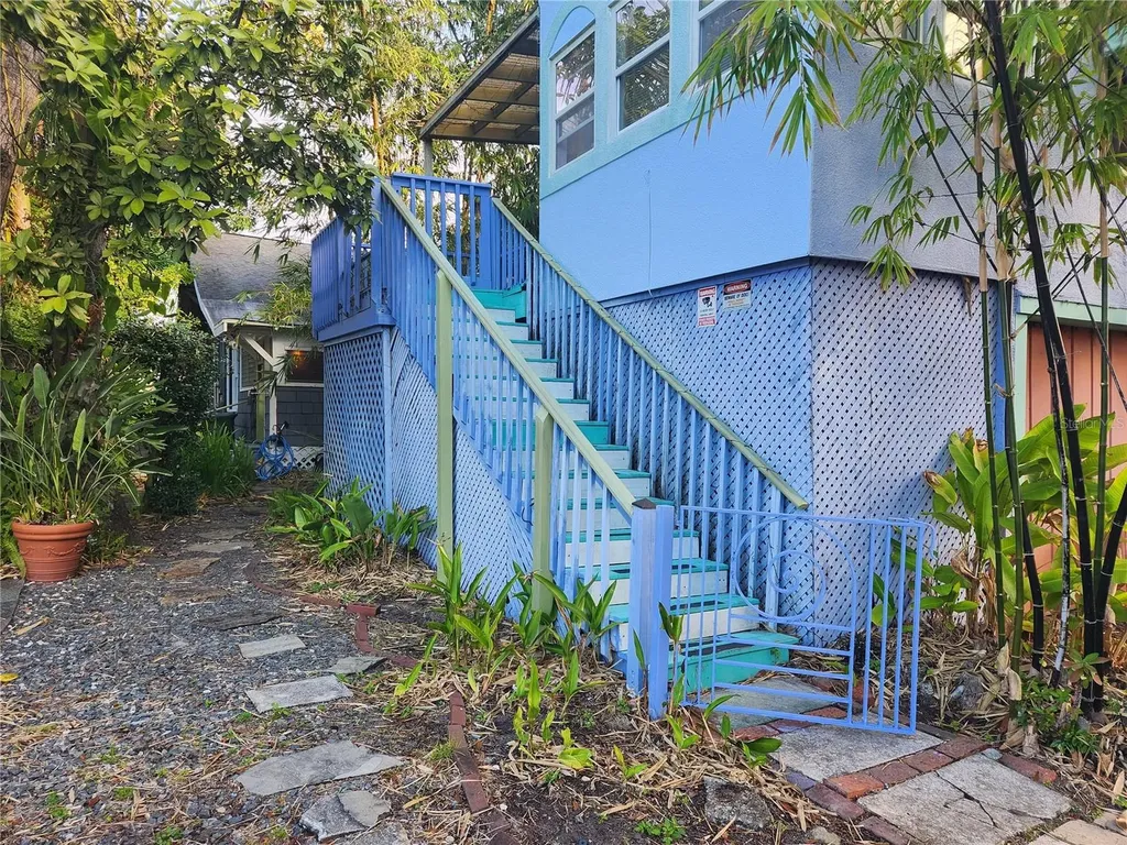 2121 7th Avenue W Bradenton FL 34205