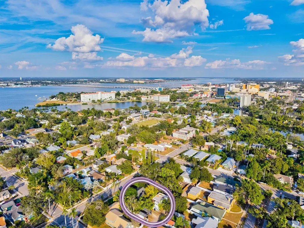 2121 7th Avenue W Bradenton FL 34205