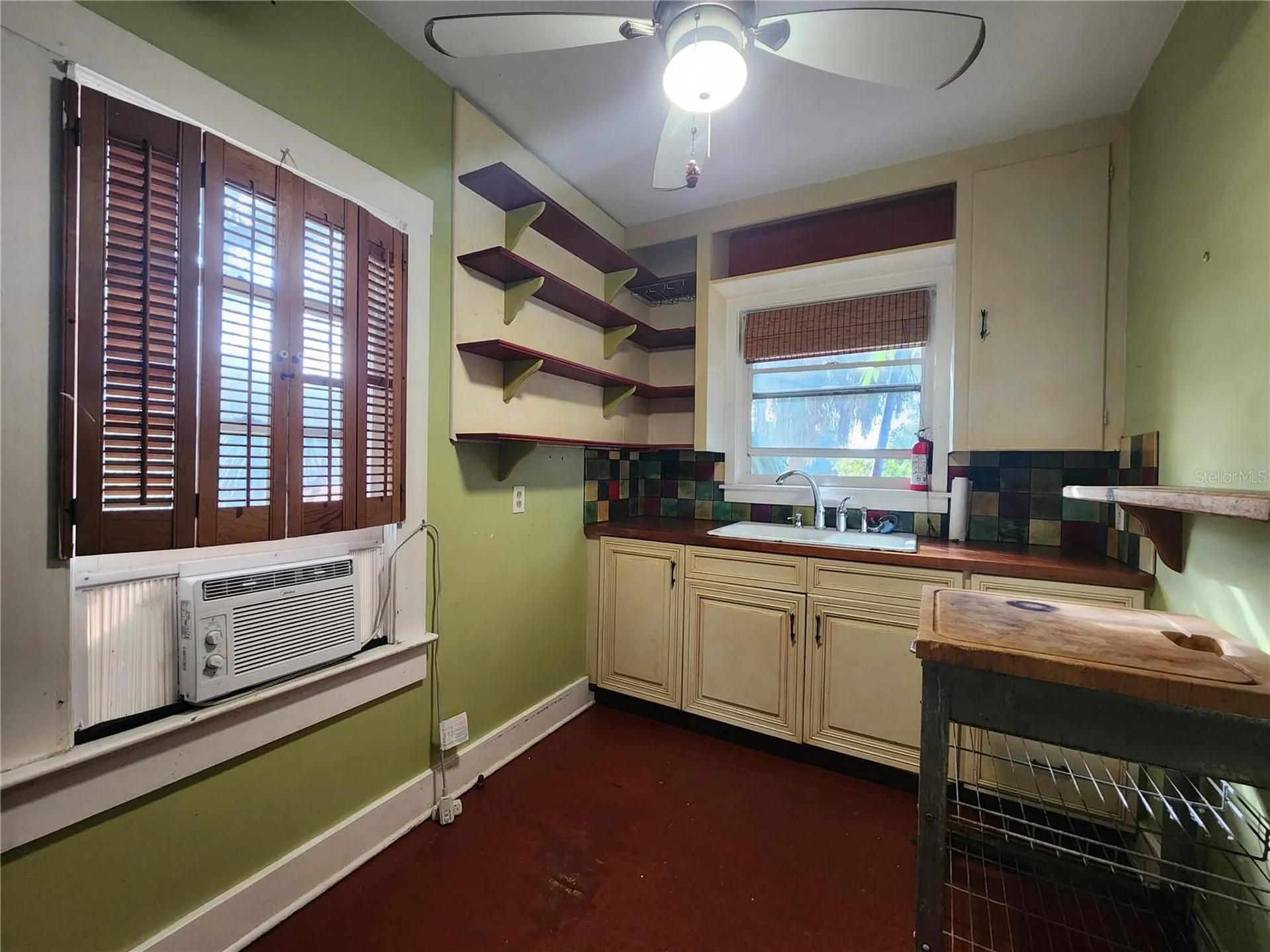 2121 7th Avenue W Bradenton FL 34205