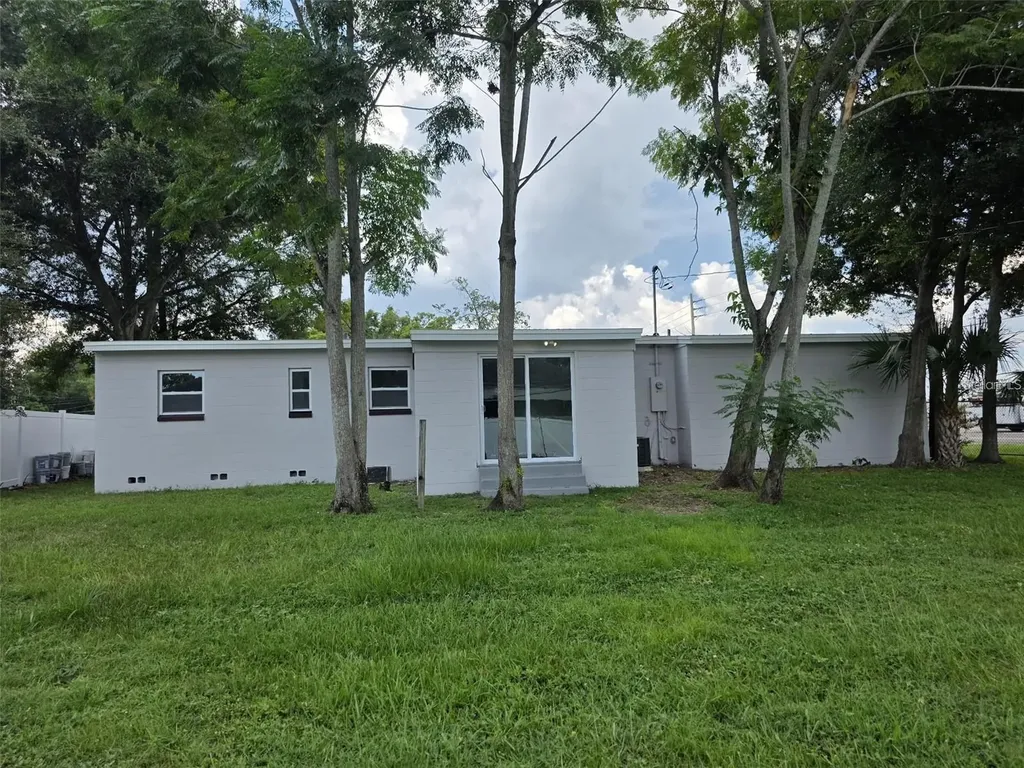 5660 Pecos Street Orlando FL 32807