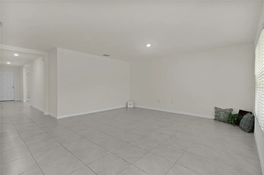 8661 Triumph Circle Wildwood FL 34785