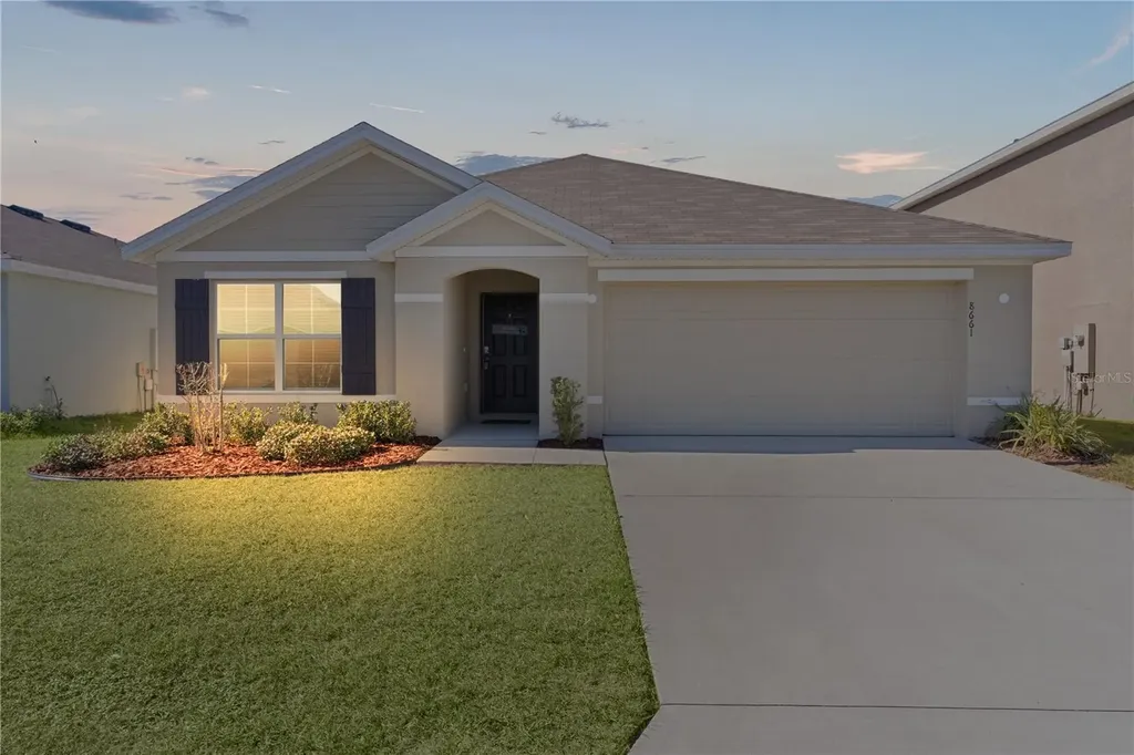 8661 Triumph Circle Wildwood FL 34785