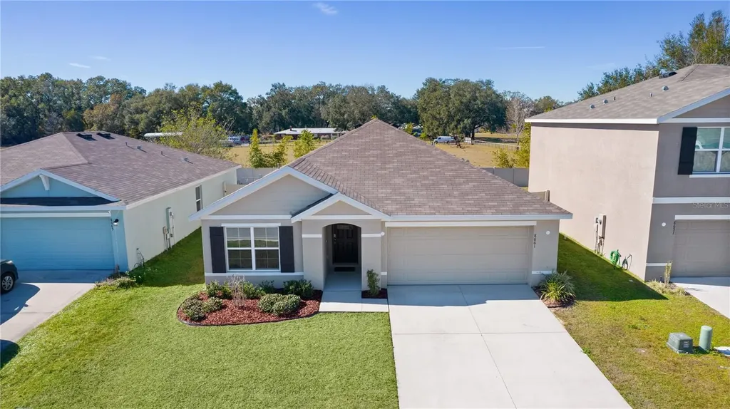 8661 Triumph Circle Wildwood FL 34785