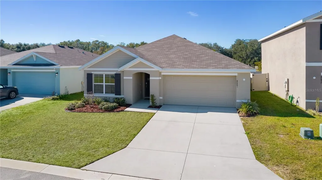 8661 Triumph Circle Wildwood FL 34785