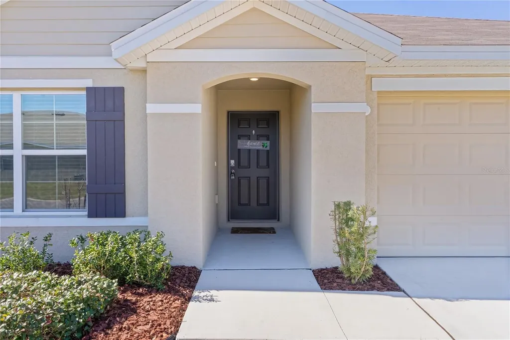8661 Triumph Circle Wildwood FL 34785