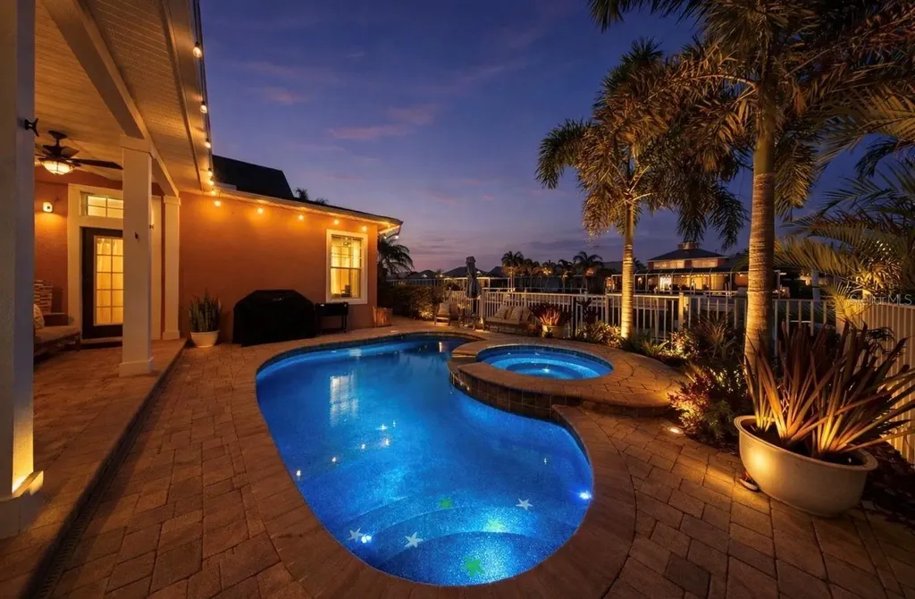 5715 Sea Trout Place Apollo Beach FL 33572