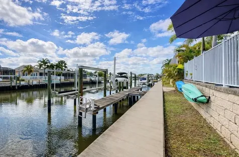 5715 Sea Trout Place Apollo Beach FL 33572