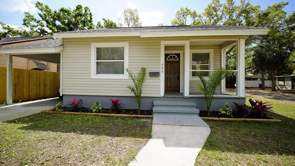 546 16th Avenue S St Petersburg FL 33701