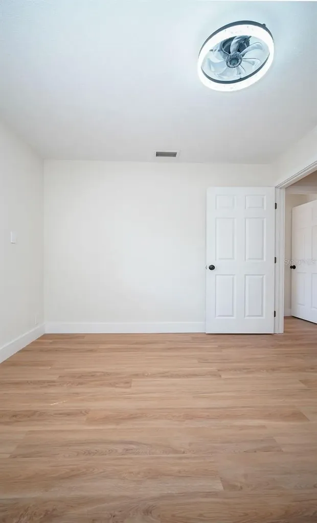 546 16th Avenue S St Petersburg FL 33701