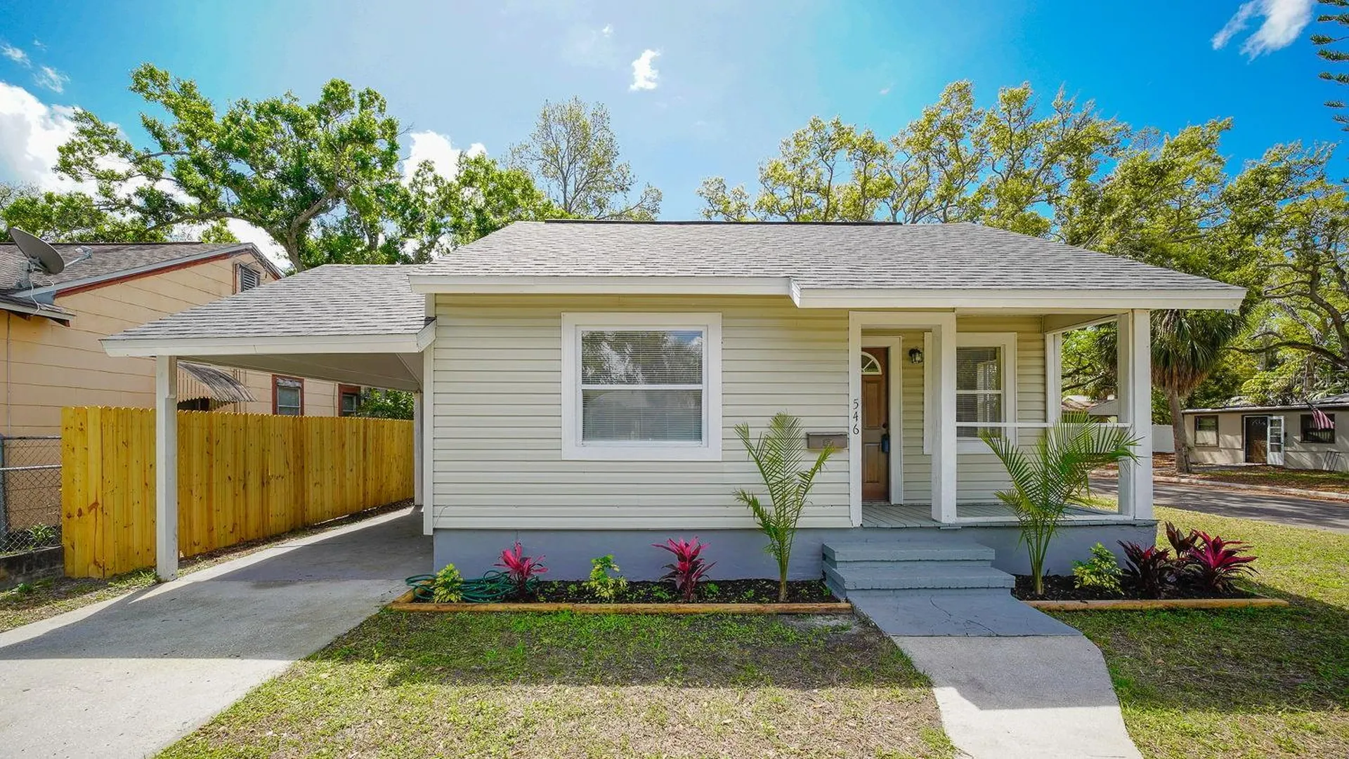 546 16th Avenue S St Petersburg FL 33701