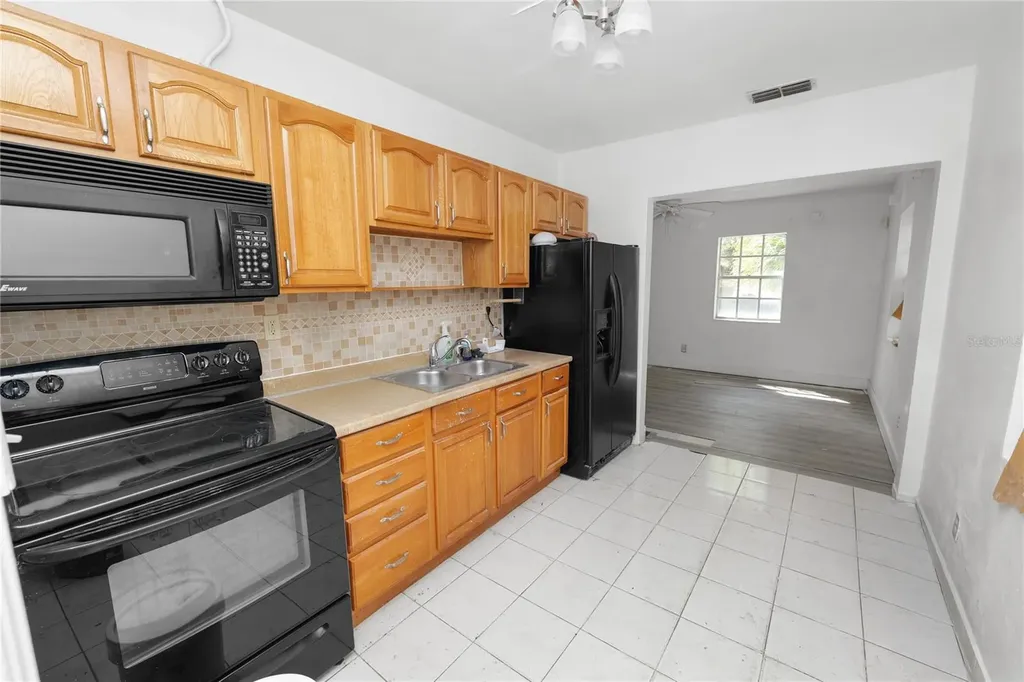 403 W Valencia Street Lakeland FL 33805